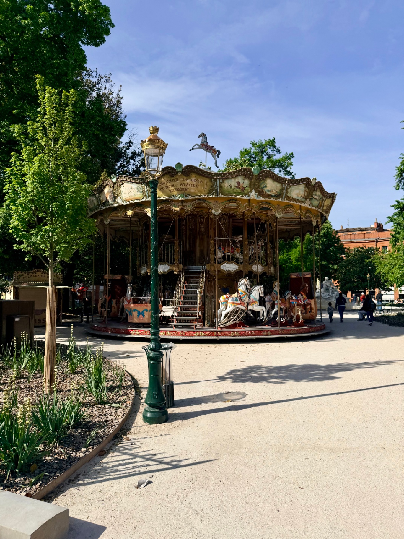 Carrousel de la Place Wilson, Toulouse - art de vivre